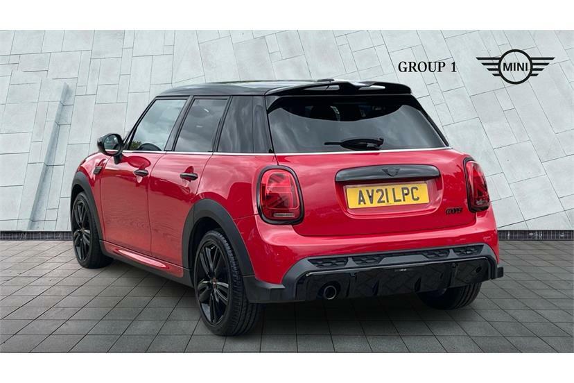 Mini Hatch 1.5 Cooper Sport AV21LPC Red #2