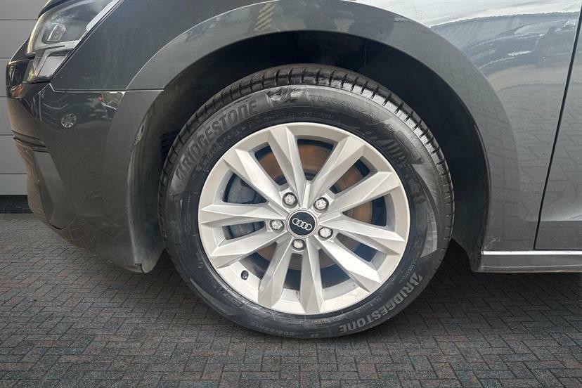 Audi A3 30 Tfsi Technik Grey #5