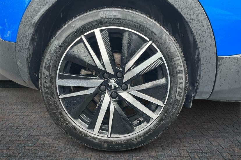 Peugeot 3008 1.5 Bluehdi Gt Premium Eat8 Blue #4
