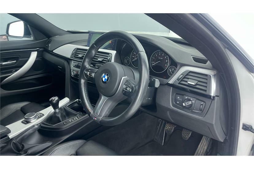 BMW 4 Series 420I M Sport Professional Media White #6