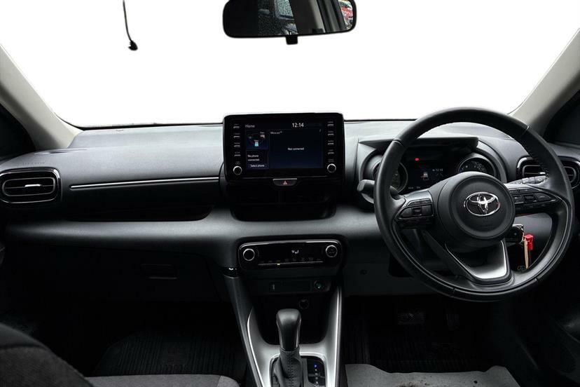 Toyota Yaris 1.5 Hybrid Design Cvt White #5