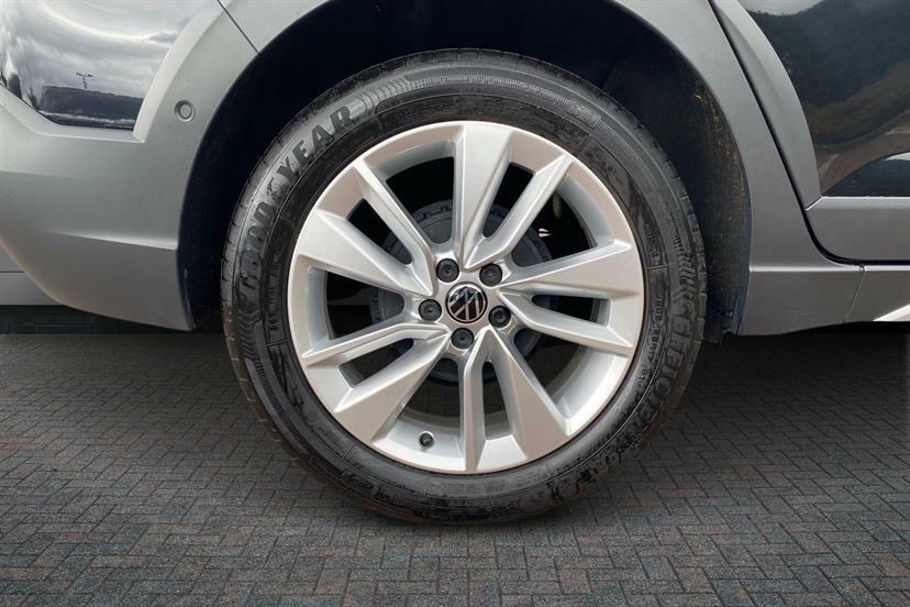 Volkswagen Taigo 1.0 Tsi Match Black #4