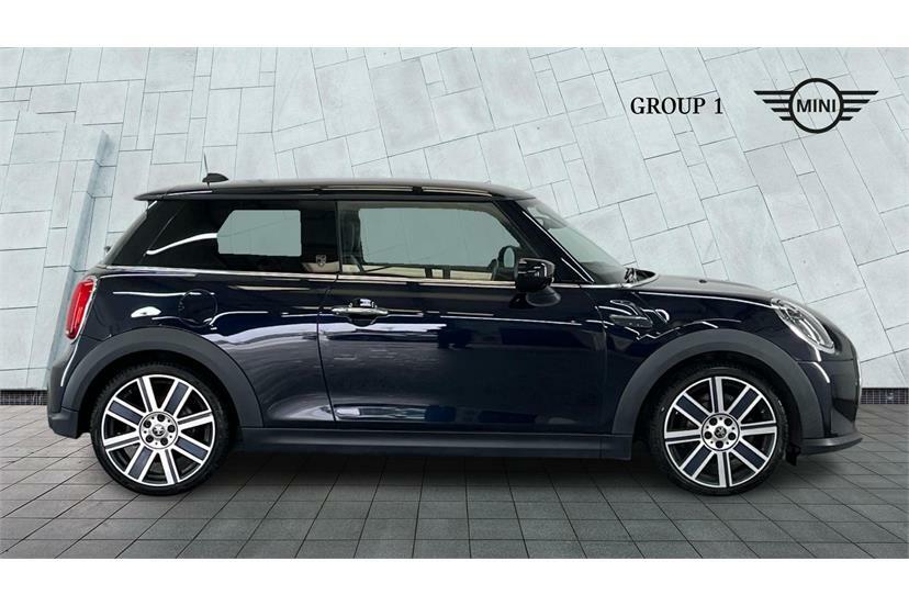 Mini Hatch 1.5 Cooper Exclusive Premium EO23VZV Black #2