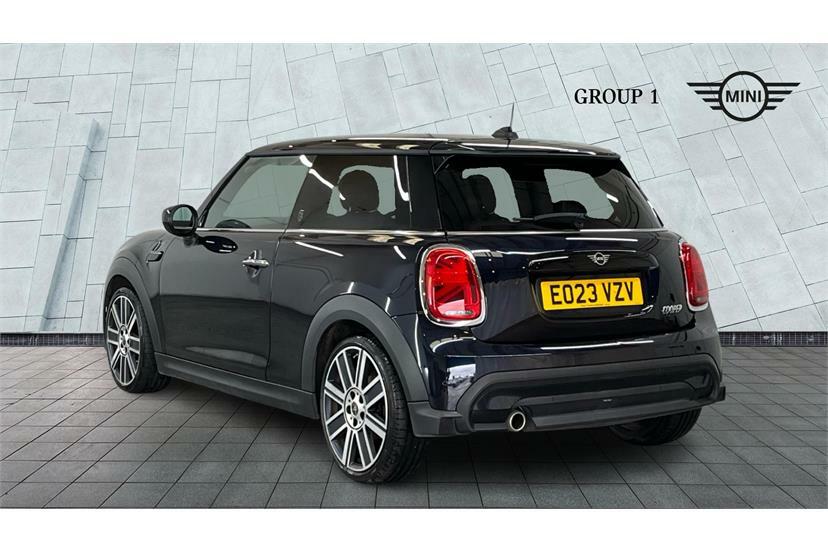 Mini Hatch 1.5 Cooper Exclusive Premium Black