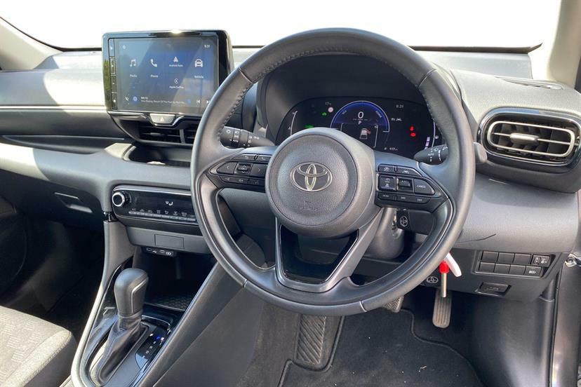 Toyota Yaris 1.5 Hybrid Design Cvt Grey #6