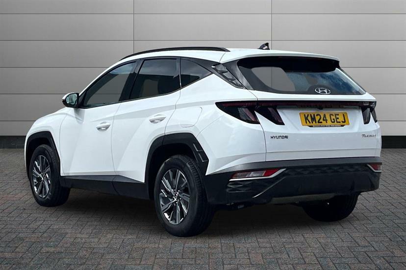 Hyundai Tucson 1.6 Tgdi Se Connect 2Wd White #3