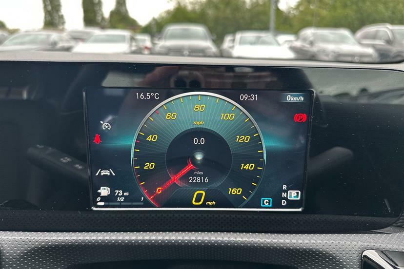 Mercedes-Benz A Class A180d 2.0 Sport White #6
