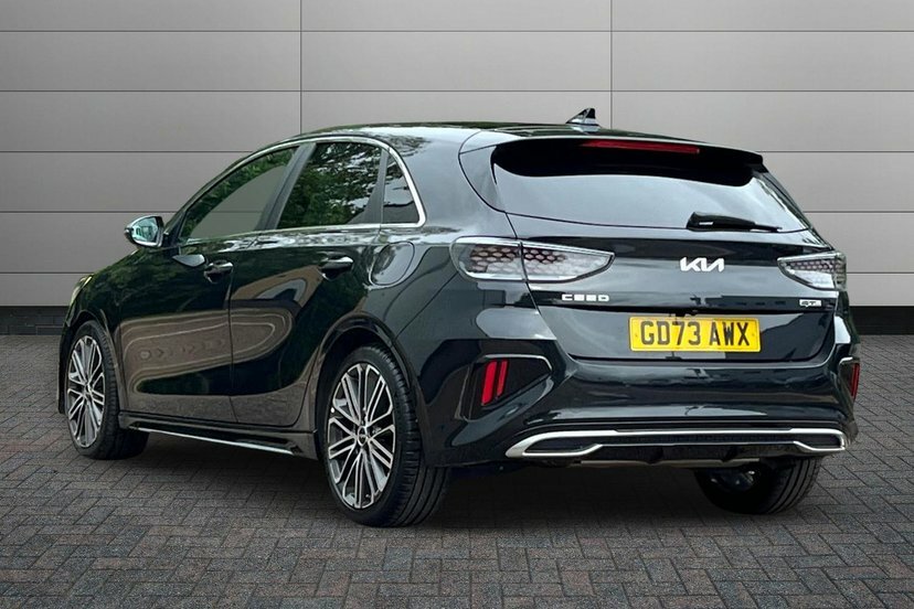 Kia Ceed 1.5 T-gdi Gt-line S Hatchback Dct 158 GD73AWX Black #3
