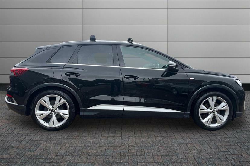 Audi Q4 E Tron 125Kw 35 55Kwh S Line Black #4