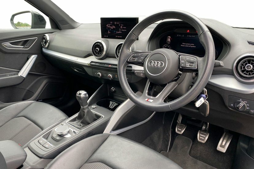 Audi Q2 1.5 Tfsi Cod 35 S Line Suv 150 Black #6
