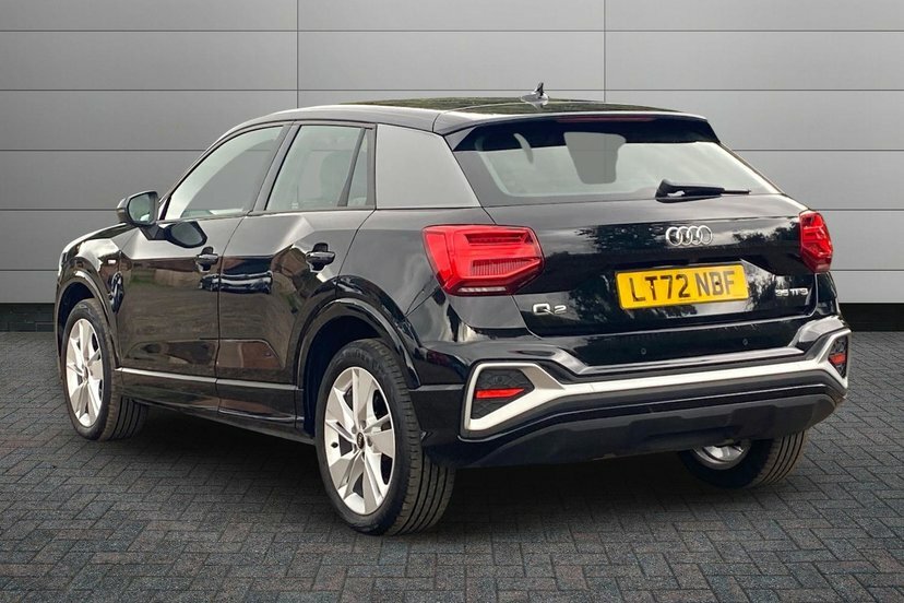 Audi Q2 1.5 Tfsi Cod 35 S Line Suv 150 Black #3