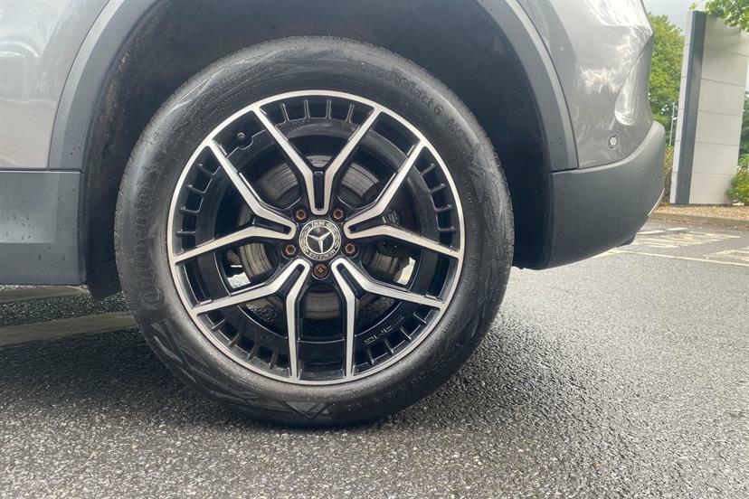 Mercedes-Benz EQA 250 140Kw Amg Line Premium 66.5Kwh Grey #4