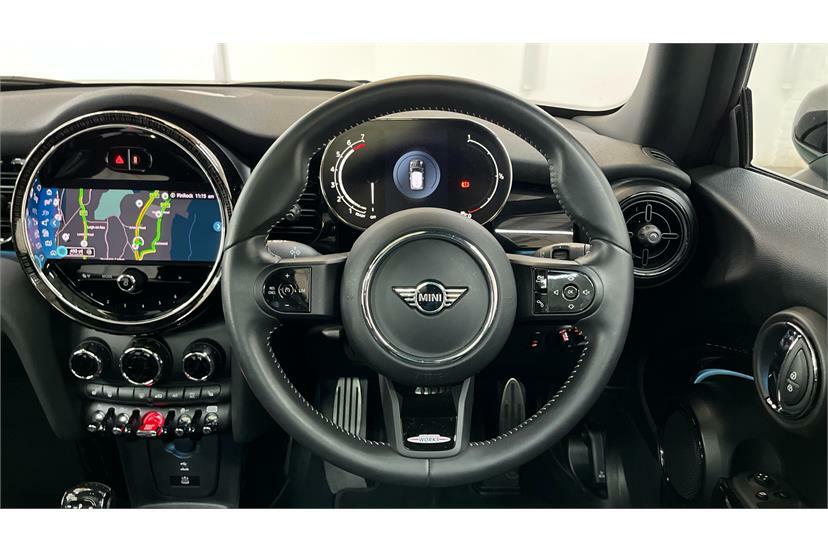 Mini Hatch 1.5 Cooper Sport Comfortnav Pack Green #5