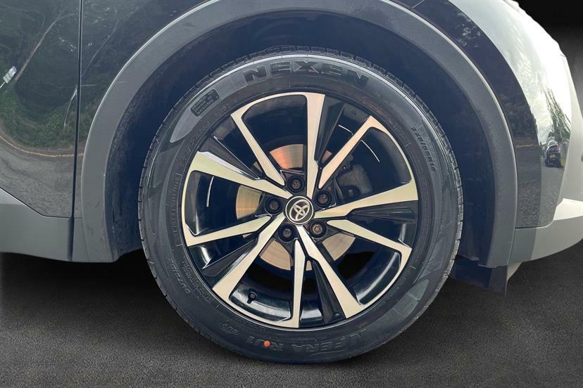 Toyota C-Hr 1.8 Hybrid Design Cvt Black #4