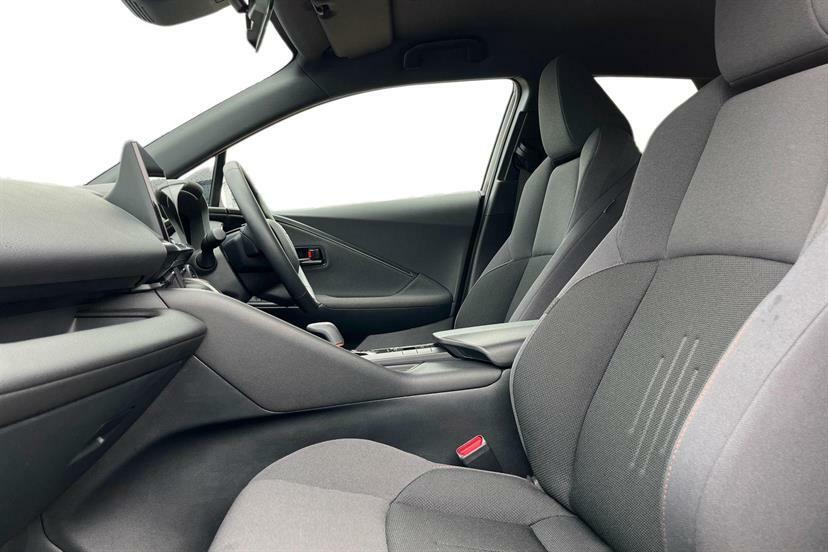 Toyota C-Hr 2.0 Phev Design Cvt White #2