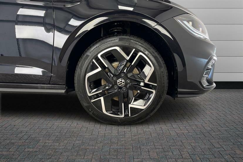 Volkswagen Polo 1.0 Tsi 115 Black Edition Dsg AU26NZV Black #5
