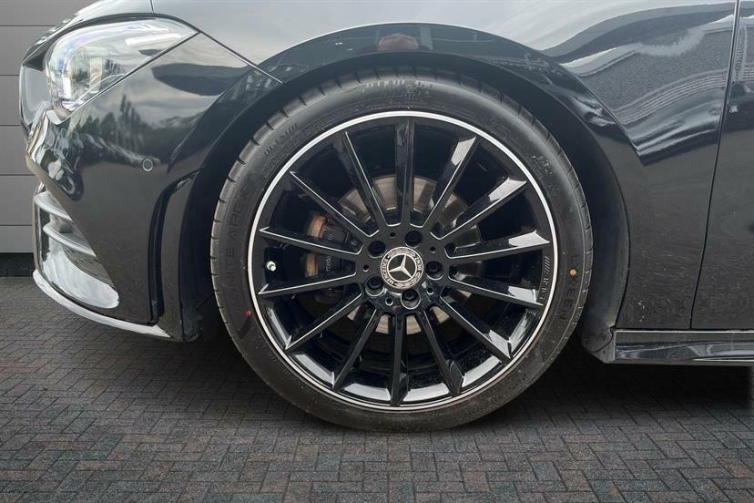 Mercedes-Benz CLA Class 180 Amg Line Premium Night Ed Tip Black #4