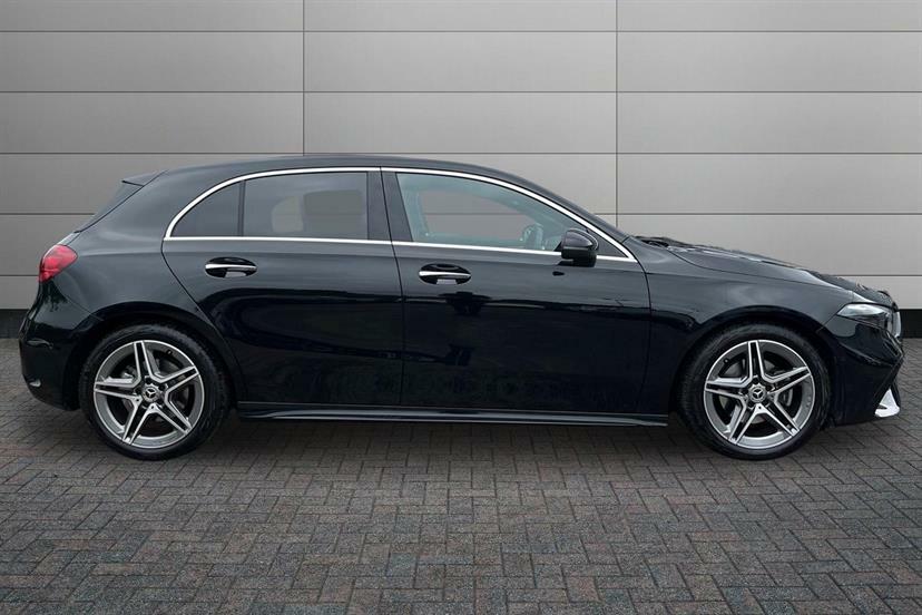 Mercedes-Benz A Class A200 Amg Line Executive Black #2