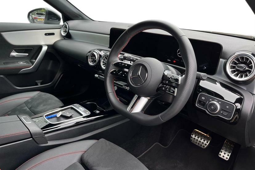 Mercedes-Benz A Class A200 Amg Line Executive Black #4