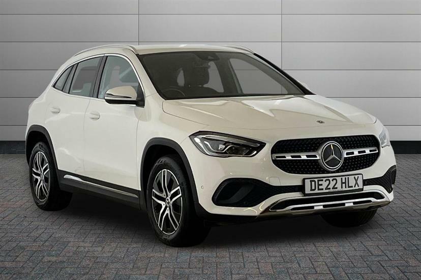 Mercedes-Benz GLA Class 180 Sport Executive White