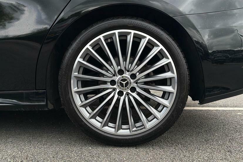 Mercedes-Benz A Class A180 Amg Line Premium KS25UPA Black #4