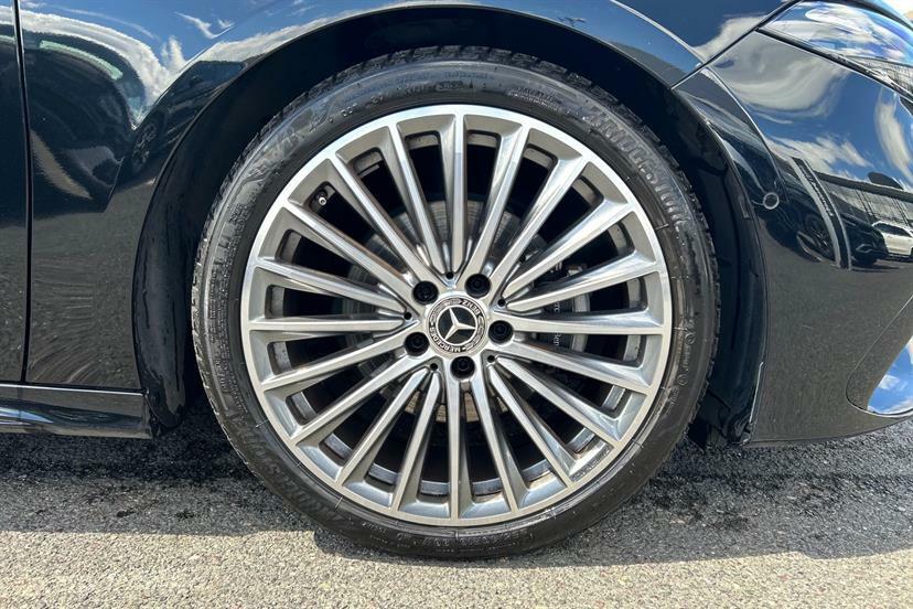 Mercedes-Benz A Class A180 Amg Line Premium KS25UML Black #4
