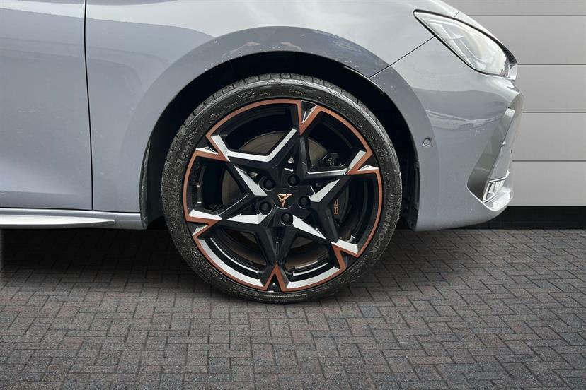Cupra Leon 1.4 Ehybrid Vz3 Design Edition Dsg Grey #3