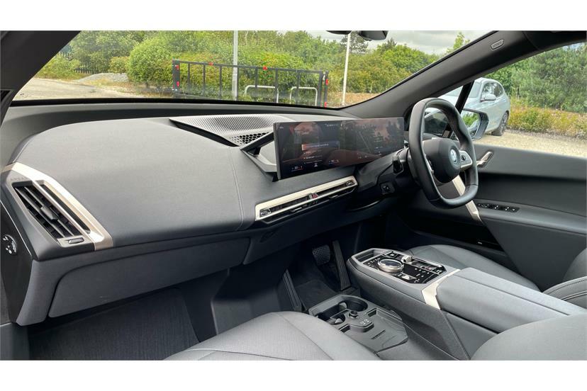 BMW iX 2022 72 40  #7