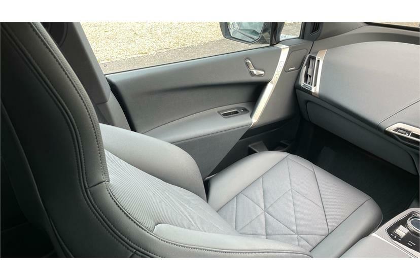 BMW iX 2022 72 40  #38
