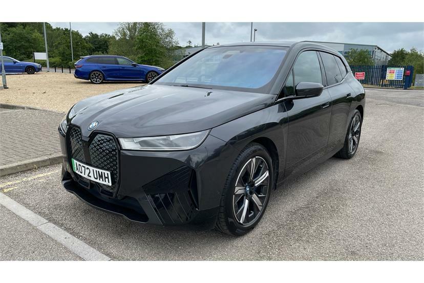 BMW iX 2022 72 40  #24