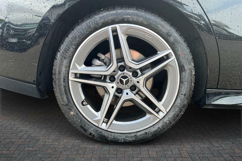 Mercedes-Benz CLA Class 220D Amg Line Executive Tip Black #4