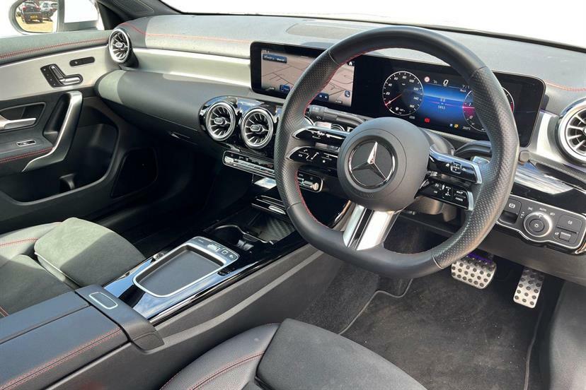 Mercedes-Benz CLA Class 220D Amg Line Premium Tip White #5