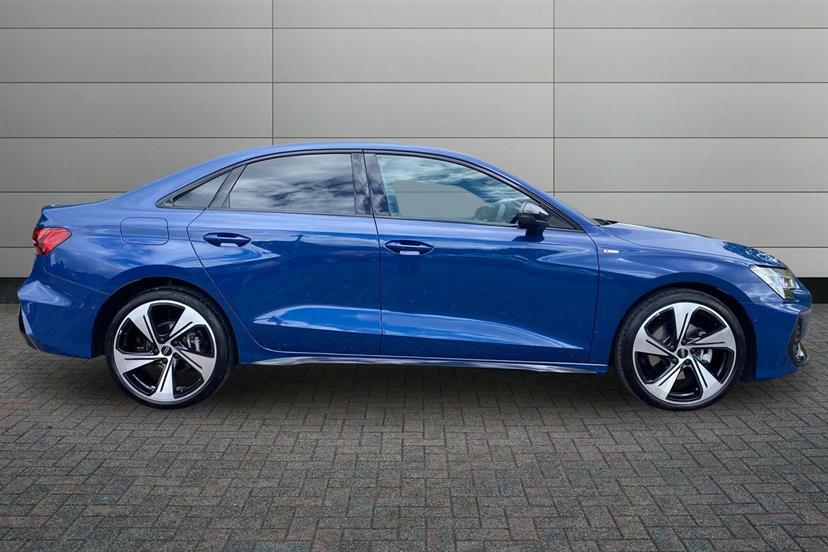 Audi A3 1.5 Tfsi 150 Black Ed S Tronic Tech Pack LR75TLK Blue #3