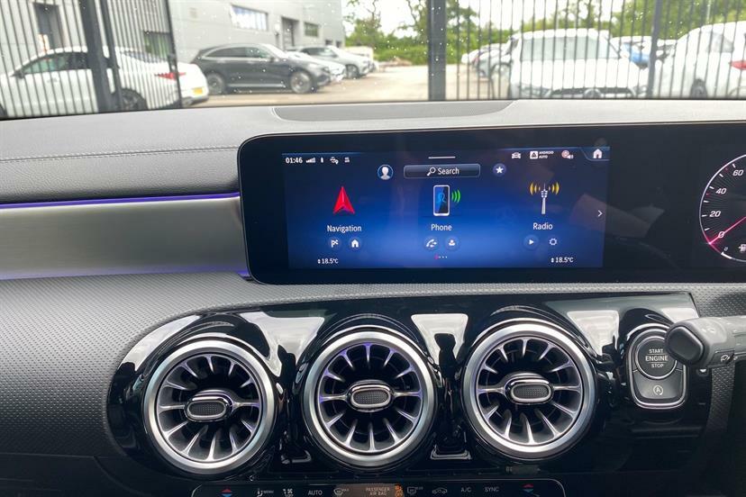 Mercedes-Benz CLA Class 200 Amg Line Premium Plus Tip Grey #6