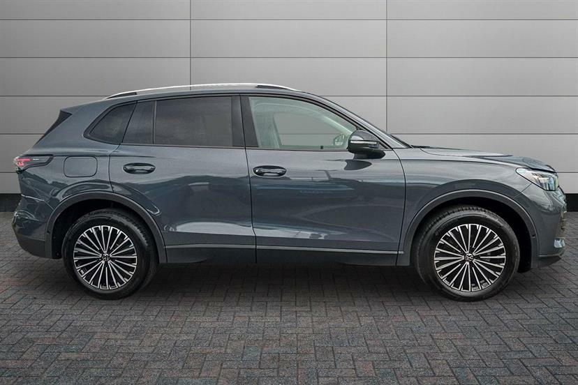 Volkswagen Tiguan 1.5 Etsi 150 Match Dsg Grey #4