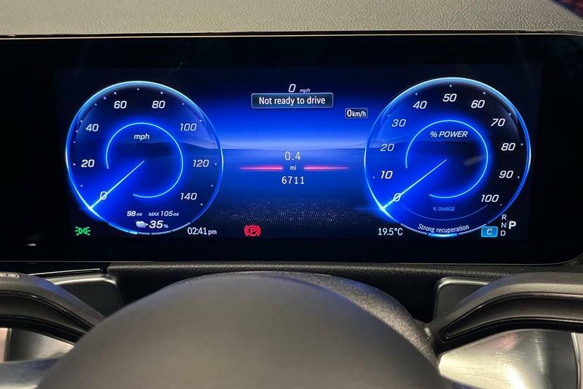 Mercedes-Benz EQB 250 140Kw Urban Edition 70.5Kwh Black #6
