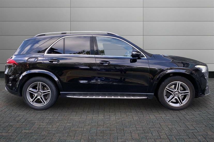 Mercedes-Benz GLE Class 300D 4Matic Amg Line Premium 9G-tronic Black #3