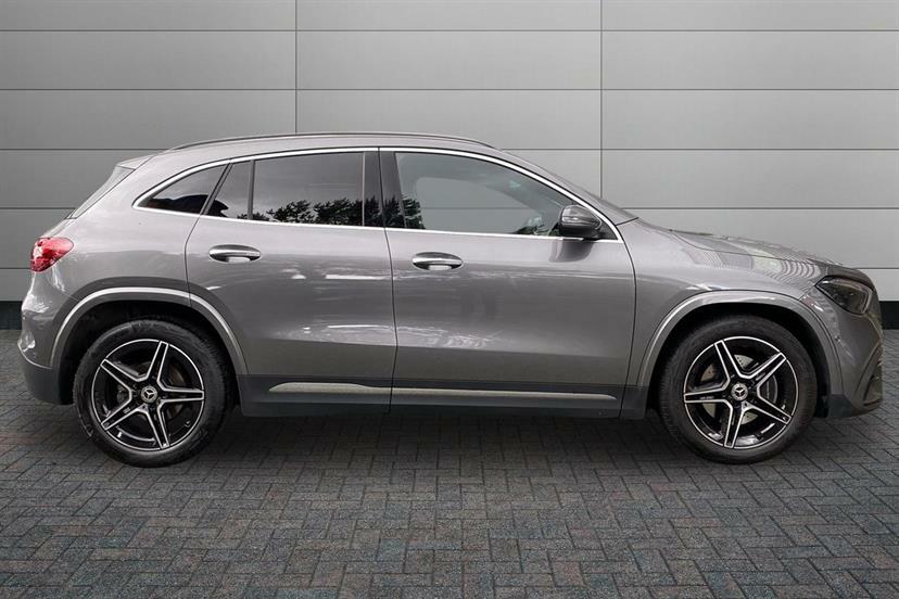 Mercedes-Benz GLA Class 200 Amg Line Executive Grey #3
