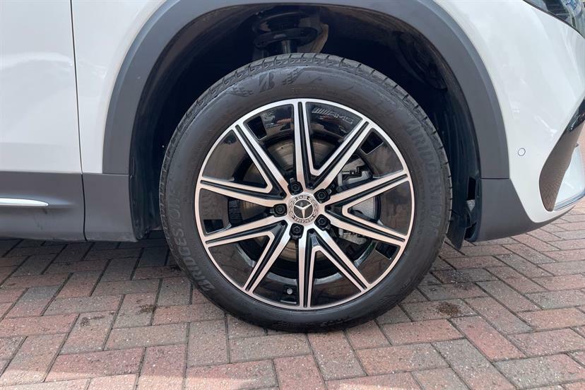 Mercedes-Benz EQB 250 140Kw Amg Line Executive 70.5Kwh White #4