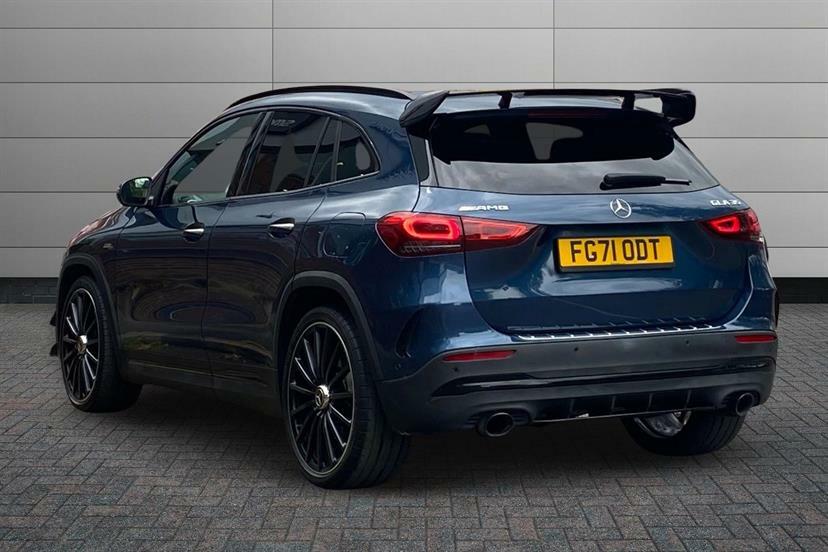 Mercedes-Benz GLA Class 35 4Matic Premium Plus Blue #2