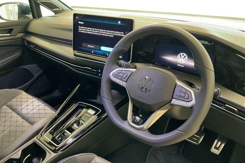 Volkswagen Golf 1.5 Etsi 150 Black Edition Dsg White #6