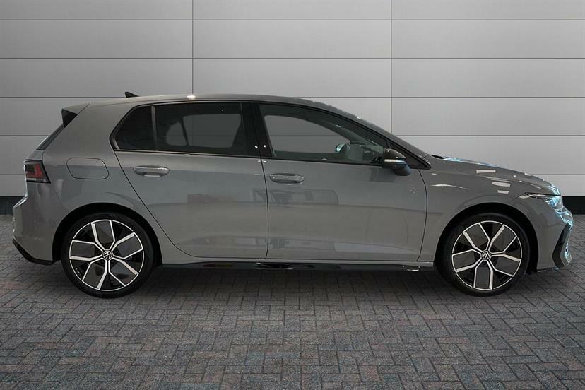 Volkswagen Golf 1.5 Etsi 150 Black Edition Dsg White #4