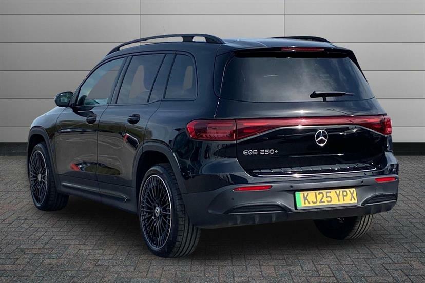 Mercedes-Benz EQB 250 140Kw Urban Edition 70.5Kwh Black #2