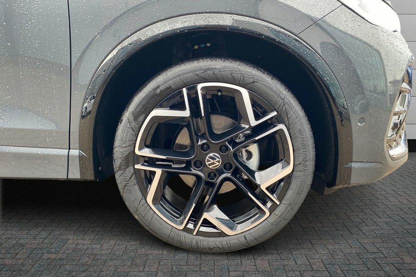 Volkswagen Tiguan 1.5 Etsi Mhev R-line Suv Hybrid Dsg 15 WG75TVD Grey #5