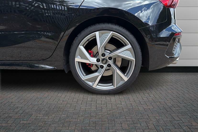 Audi A3 S3 Tfsi Black Edition Quattro S Tronic AK73HWH Black #5
