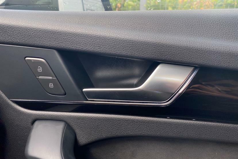Audi Q5 50 Tfsi E Quattro S Line S Tronic  #12