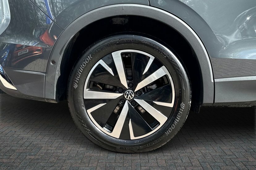 Volkswagen Tiguan 1.5 Etsi Mhev Elegance Suv Hybrid Dsg MT26FCO Grey #5