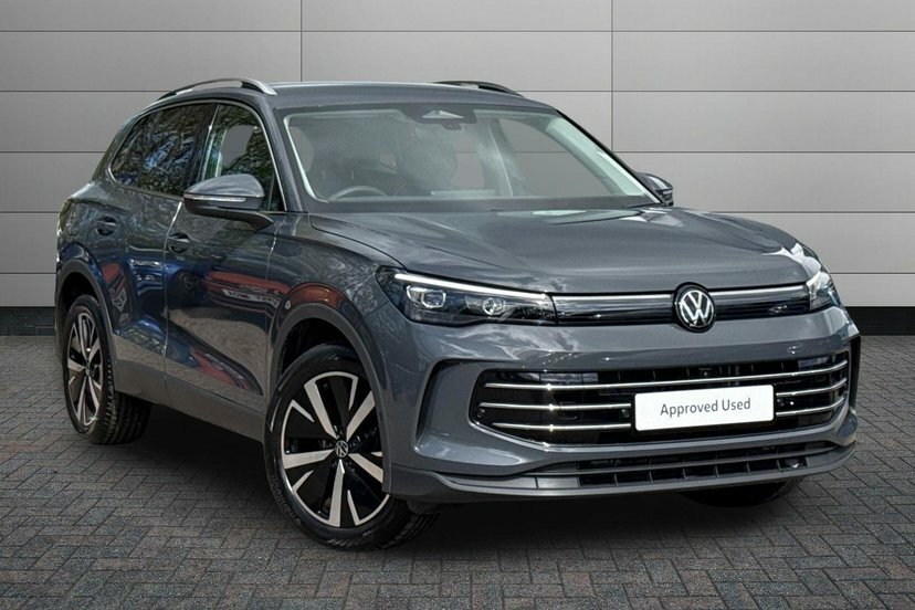 Volkswagen Tiguan 1.5 Etsi Mhev Elegance Suv Hybrid Dsg MT26FCO Grey
