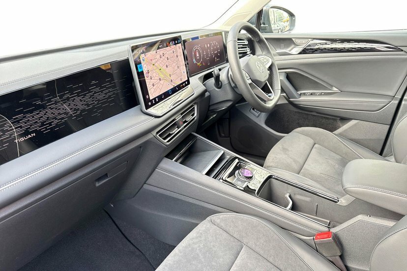Volkswagen Tiguan 1.5 Etsi Mhev Elegance Suv Hybrid Dsg MT26FCO Grey #2
