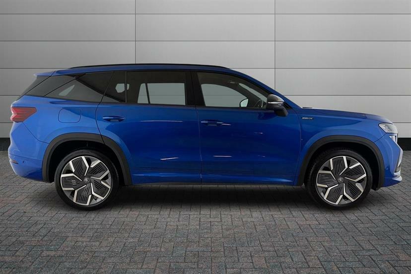 Skoda Kodiaq 1.5 Tsi E-tec Sportline Dsg 7 Seat Blue #3